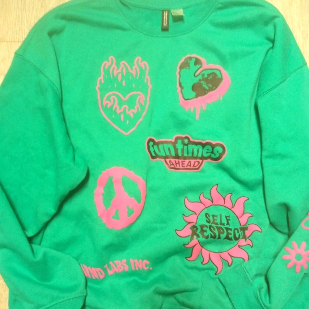 Women's HM Crew Neck Sweatshirts M